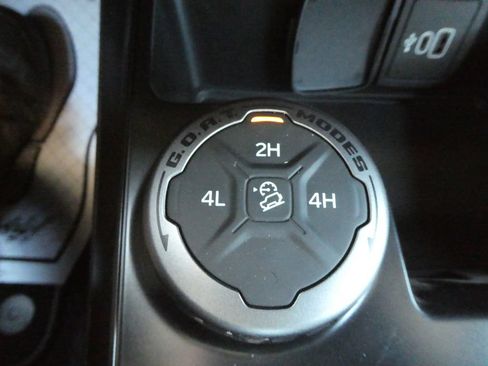 New 2026 Ford Bronco 2-Door AWD/4WD image 15