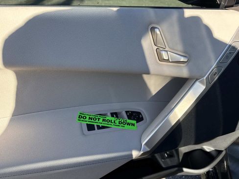 Certified 2025 BMW iX xDrive50 image 18