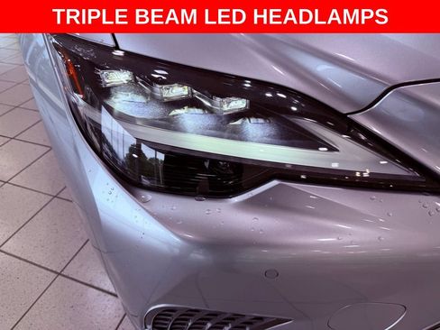 Used 2024 Lexus LS 500 RWD image 9