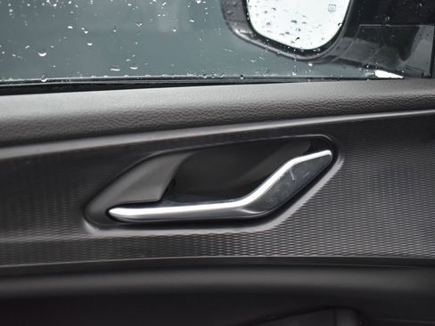 New 2025 Jeep Grand Cherokee Altitude image 16