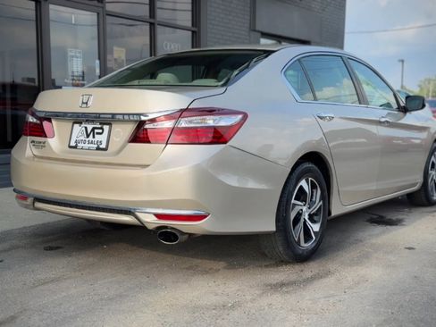 Used 2017 Honda Accord LX image 2