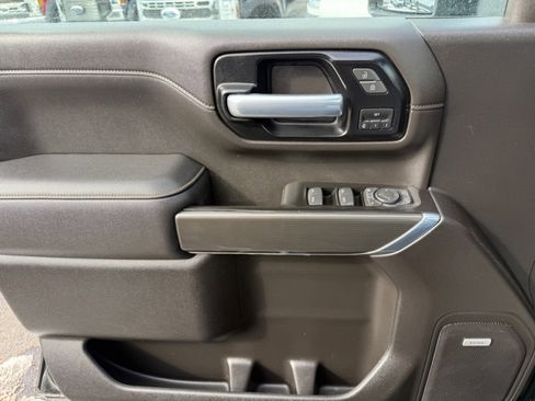 Used 2022 GMC Sierra 2500 AT4 w/ AT4 Preferred Package AWD/4WD image 34
