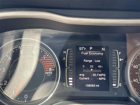 Used 2018 Jeep Cherokee Latitude w/ Altitude Package AWD/4WD image 30