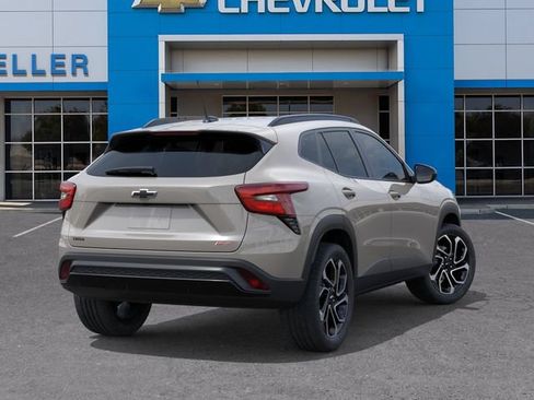 New 2026 Chevrolet Trax RS w/ Driver Confidence Package FWD image 4