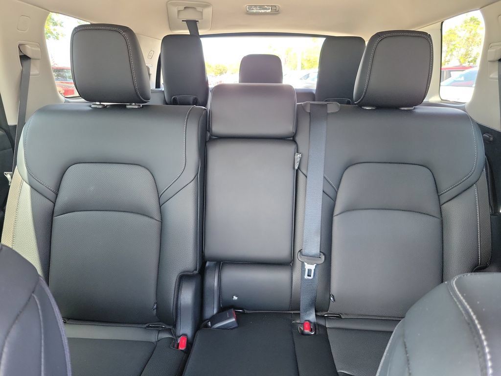 Certified 2026 Nissan Pathfinder SL AWD/4WD image 18
