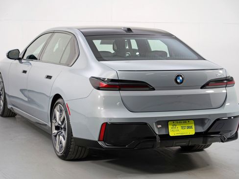 Used 2024 BMW 740i w/ Premium Package 2 image 61