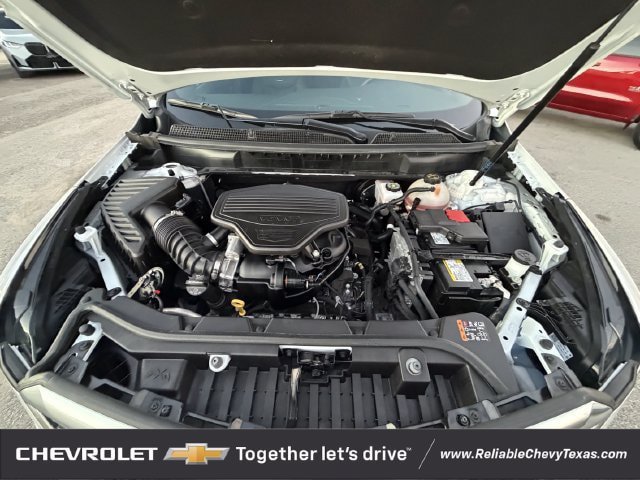 Used 2025 Cadillac XT5 Premium Luxury w/ LPO, Floor Liner Package AWD/4WD image 37