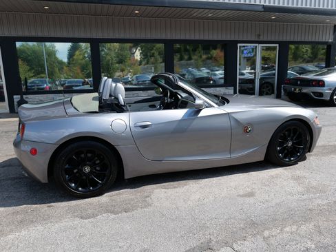 Used 2004 BMW Z4 2.5i image 59