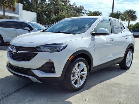 Used 2022 Buick Encore GX Preferred w/ Cold Weather Comfort Package image 3