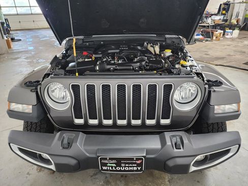 Used 2021 Jeep Wrangler Unlimited Sahara w/ Uconnect 4C Nav & Sound Group AWD/4WD image 31