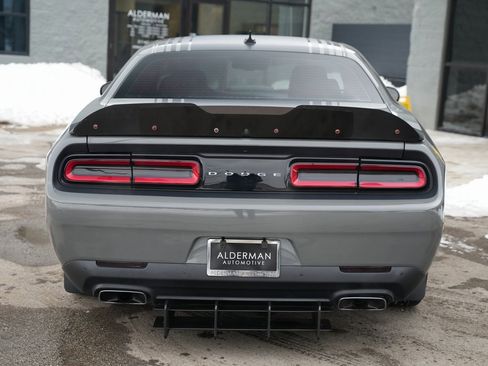 Used 2019 Dodge Challenger R/T Scat Pack w/ Shaker Package image 25
