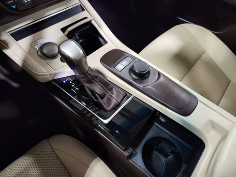 Used 2017 Lexus ES 350 image 39