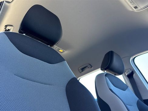 Used 2022 Volkswagen Taos S image 19