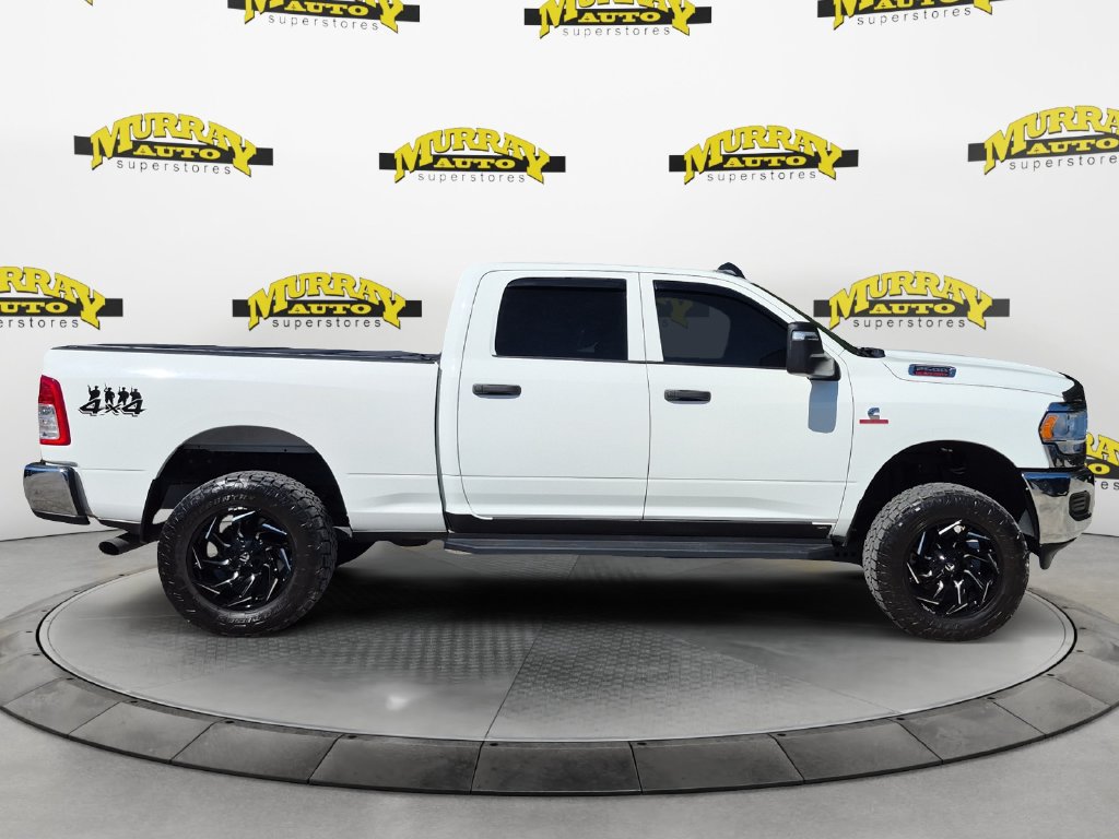 Used 2024 RAM 2500 Tradesman w/ Chrome Appearance Group AWD/4WD image 6