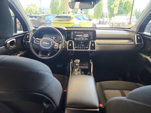 Used 2023 Kia Sorento AWD image 20