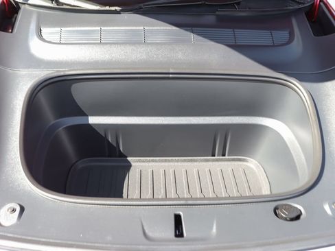 Used 2026 Tesla Model Y Long Range RWD image 12