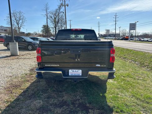 Used 2015 GMC Sierra 1500 SLE w/ SLE Value Package AWD/4WD image 4