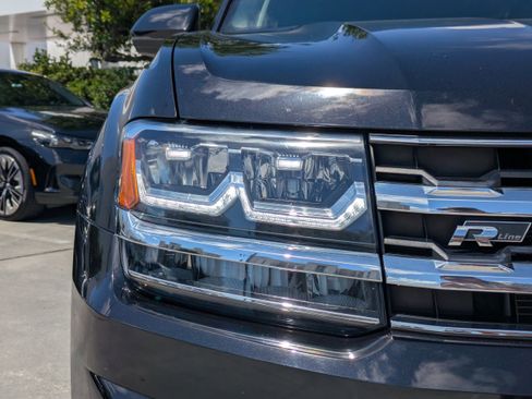Used 2019 Volkswagen Atlas SEL R-Line AWD/4WD image 9