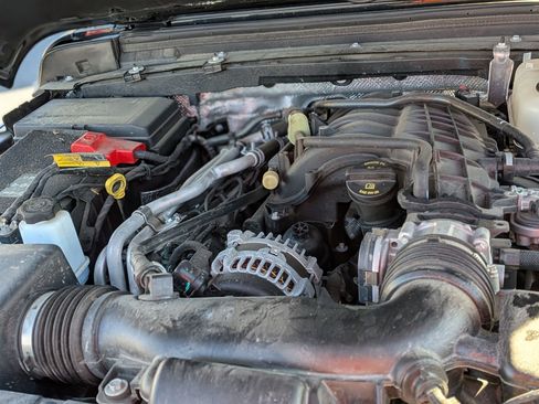 Used 2024 Jeep Wrangler Unlimited Rubicon image 35