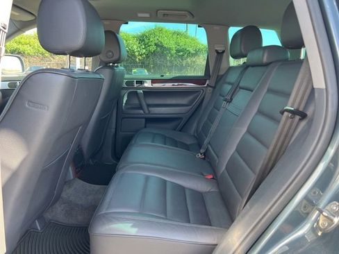 Used 2005 Volkswagen Touareg V8 AWD/4WD image 13