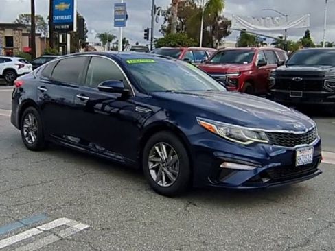Used 2019 Kia Optima LX image 2