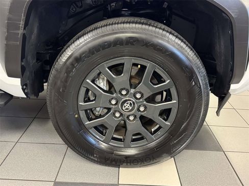 Used 2025 Toyota 4Runner SR5 image 26