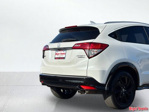 Used 2022 Honda HR-V Sport image 11