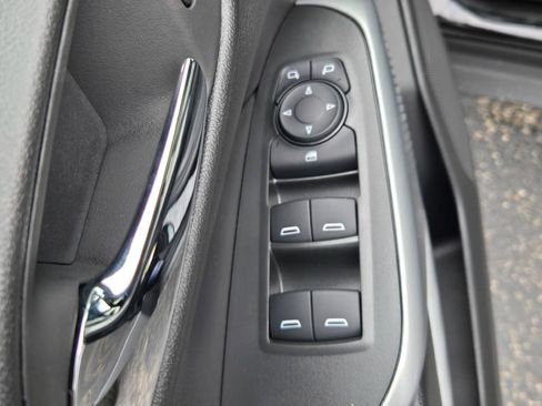 New 2026 Chevrolet Trax RS w/ Sunroof Package image 21