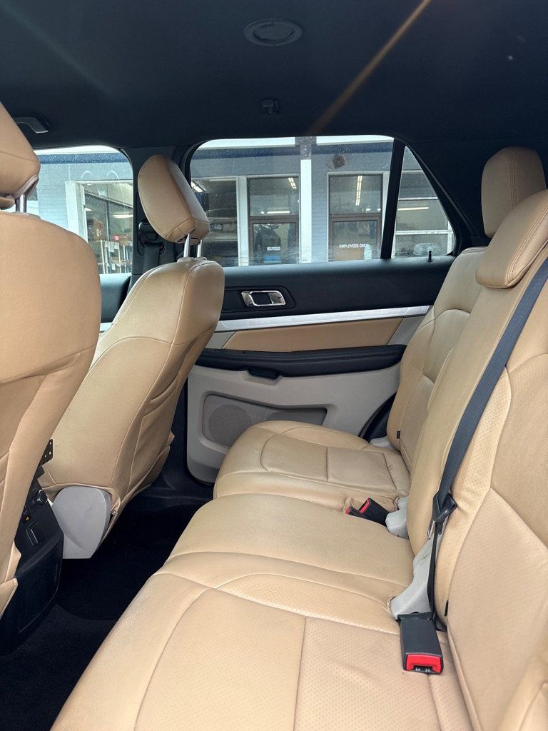 Used 2018 Ford Explorer FWD image 9