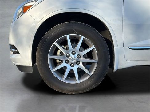 Used 2017 Buick Enclave Leather image 27