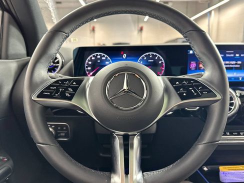 Certified 2026 Mercedes-Benz GLA 250 4MATIC image 28