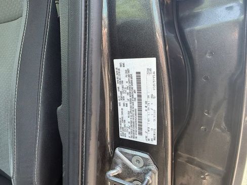 Used 2017 Ford Escape SE w/ SE Cold Weather Package FWD image 34
