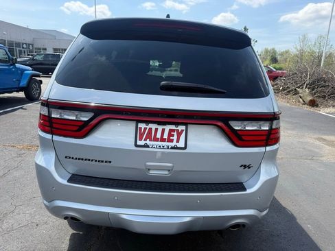 Certified 2023 Dodge Durango R/T RWD image 6