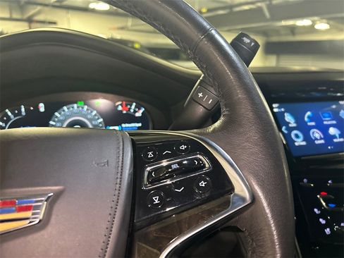 Used 2020 Cadillac Escalade Platinum image 15