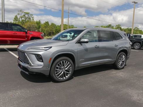 New 2026 Buick Enclave Avenir w/ Super Cruise Package FWD image 4