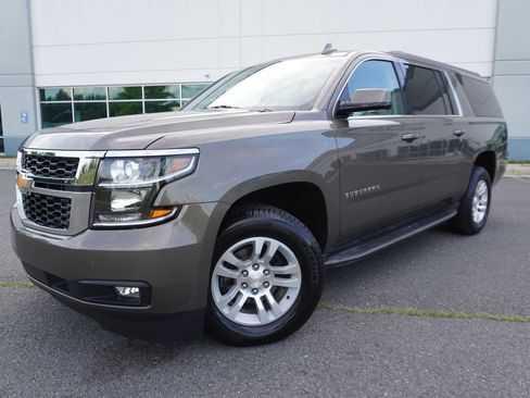 Used 2015 Chevrolet Suburban LT AWD/4WD image 3
