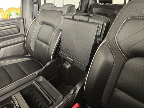 Certified 2025 RAM 1500 Limited image 31