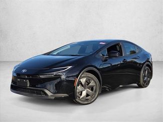 Used 2025 Toyota Prius LE video 1