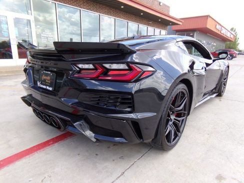 Used 2024 Chevrolet Corvette Z06 image 5