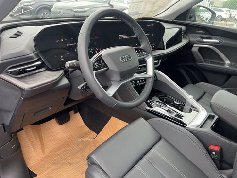 New 2025 Audi Q5 Premium Plus image 23