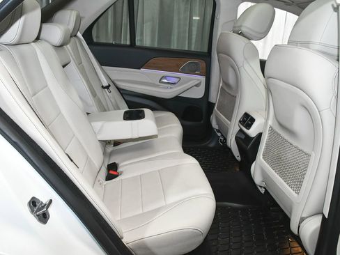 Used 2022 Mercedes-Benz GLE 350 4MATIC w/ Premium Package image 62