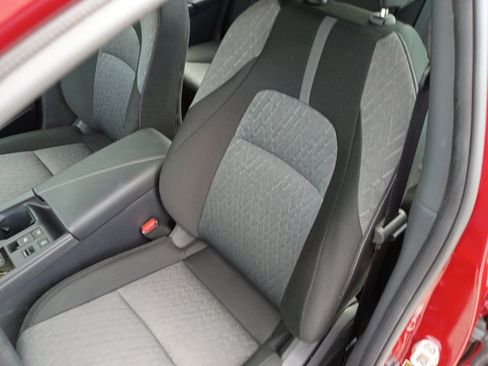 Used 2026 Nissan Sentra SV w/ Floor Mat Package FWD image 9