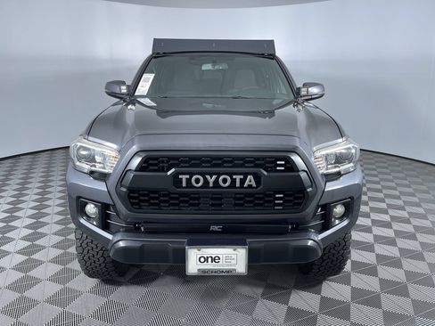 Used 2017 Toyota Tacoma TRD Off-Road AWD/4WD image 30