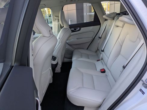 Used 2025 Volvo XC60 B5 Ultra w/ Protection Package Premier image 29