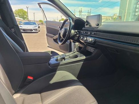 Used 2022 Honda Civic Sport image 17