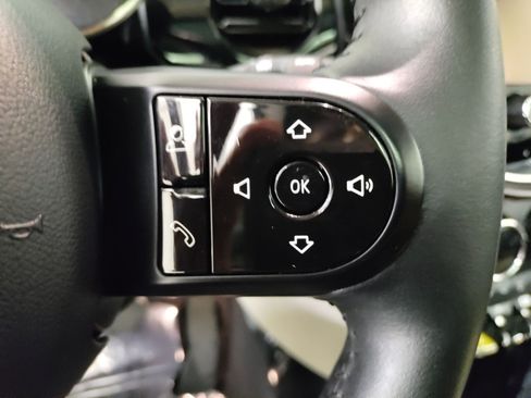 Certified 2022 MINI Cooper SE image 21