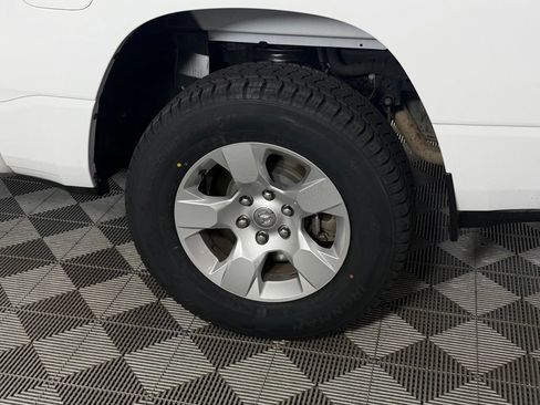 Used 2023 RAM 1500 Big Horn RWD image 13