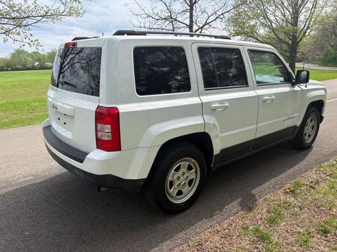 Used 2016 Jeep Patriot Sport w/ Power Value Group image 8