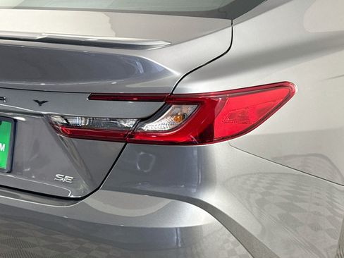 Used 2025 Toyota Camry SE w/ Convenience Package FWD image 34