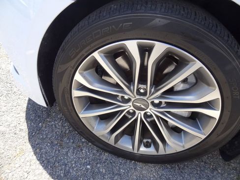 Used 2015 Hyundai Genesis 3.8 w/ Option Group 02 image 14